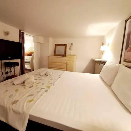 Alex Apartment